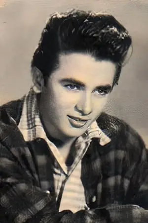 Фото  (Lou Salvador Jr.) #292370