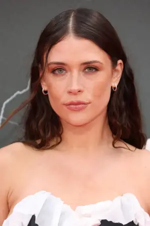 Фото Миа Томлинсон #367431