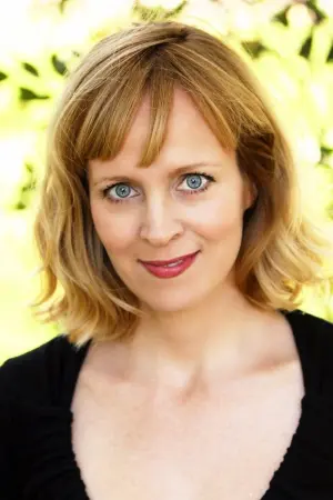 Фото Анджела Лэндис #93740