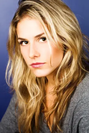 Фото Аликс Уилтон Реган (Alix Wilton Regan) #207895