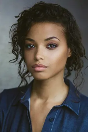 Фото  (Ella Balinska) #56425