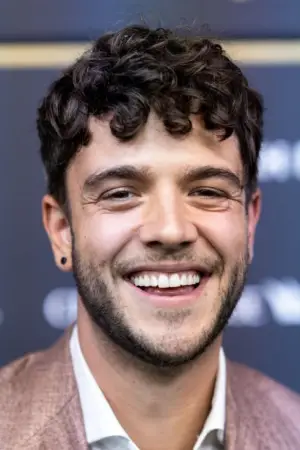 Фото  (Luca Hänni) #360094