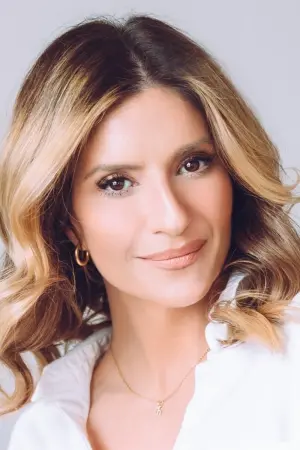 Фото  (Anneliese Van Der Pol) #156757