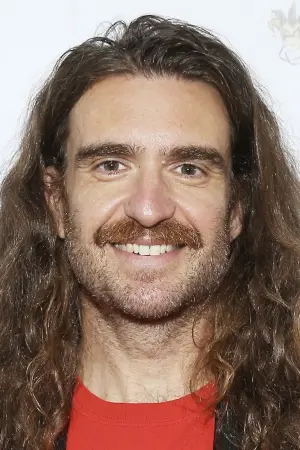 Фото Джордж Бэзил #65316