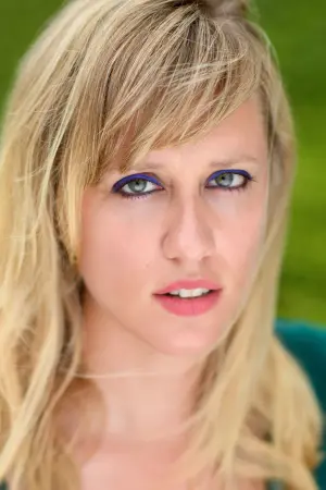 Фото Бе́тси Холт #45794