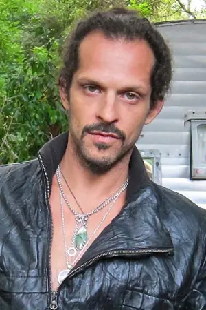 Фото  (Jonathan Peacy) #117150