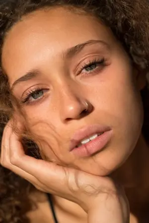 Фото Элла-Рэй Смит (Ella-Rae Smith) #68499