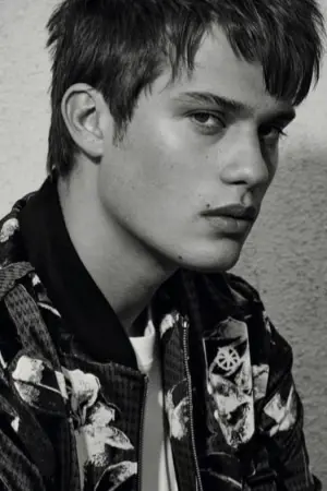 Фото Николай Голицын (Nicholas Galitzine) #23975