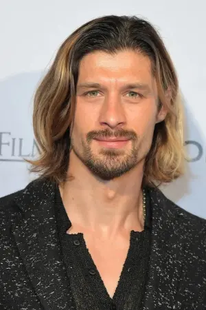 Фото Питер Ли Томас #44536