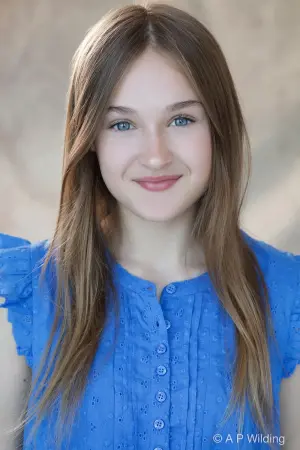 Фото  (Honor Davis-Pye) #269673