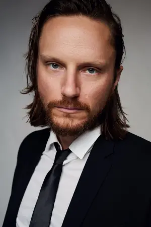 Фото Джошуа Микель #67829