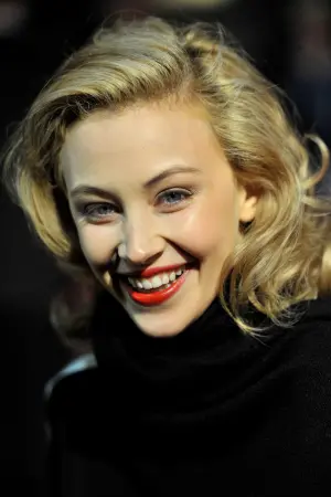 Фото Сара Гадон (Sarah Gadon) #22213