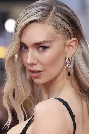 Фото Ванесса Кирби (Vanessa Kirby) #251752