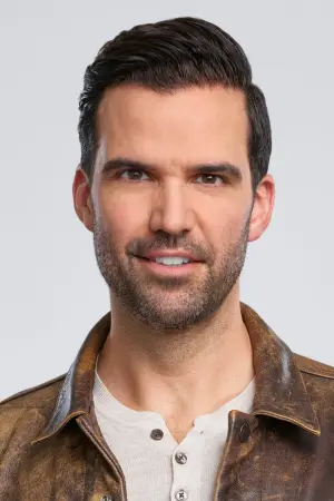 Фото Бенджамин Эйрес #53096