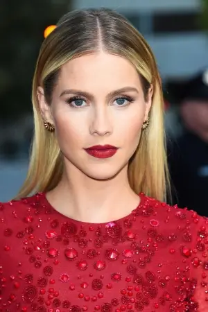 Фото Клэр Холт (Claire Holt) #329147