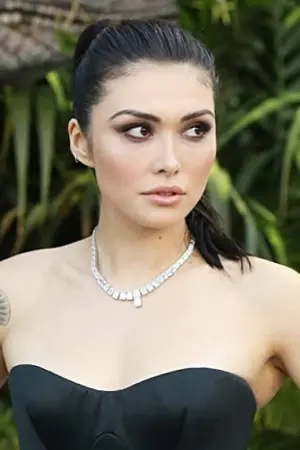 Фото Даниэлла Пинеда (Daniella Pineda) #7805