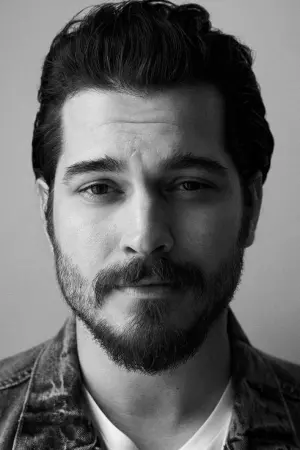 Фото  (Çağatay Ulusoy) #127007