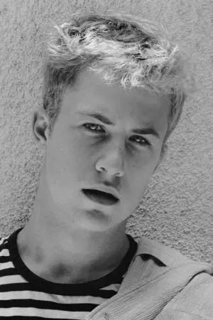 Фото Дилан Миннетт (Dylan Minnette) #70070