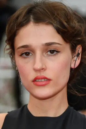 Фото Лола Бессис #118296