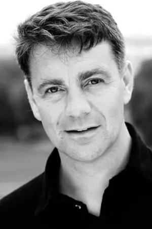 Фото  (Alexander Hanson) #307051