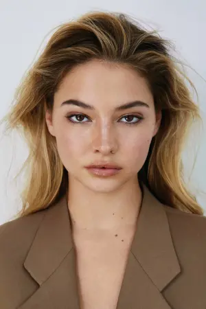 Фото Мэделин Клайн (Madelyn Cline) #12969