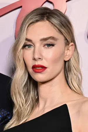 Фото Ванесса Кирби (Vanessa Kirby) #262