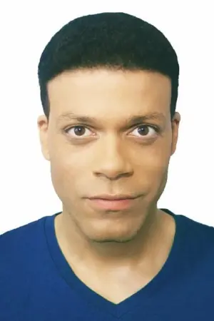 Фото Сидни Бейтц #68387