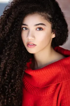 Фото  (Malia Baker) #272870