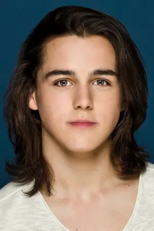 Фото  (Charlie Gillespie) #213299