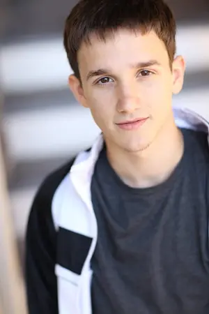 Фото Брайс Ромеро #11564