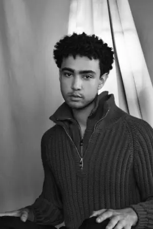 Фото Арчи Мадекве (Archie Madekwe) #66712