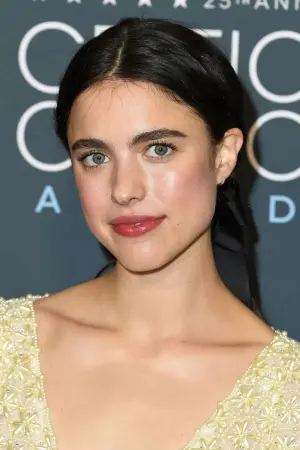 Фото Маргарет Куолли (Margaret Qualley) #32051