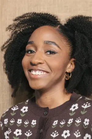 Фото Айо Эдебири (Ayo Edebiri) #4949