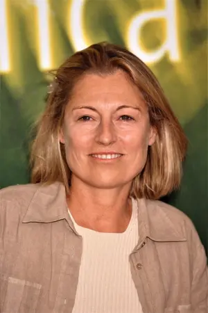 Фото Клэр Пеплоу #117700