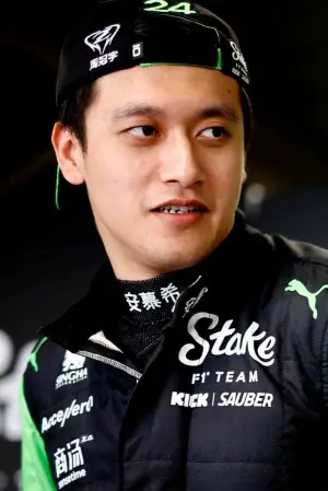 Фото Чжоу Гуаньюй #358297