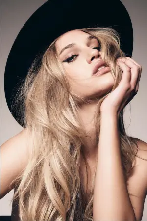 Фото Мередит Микельсон #354378