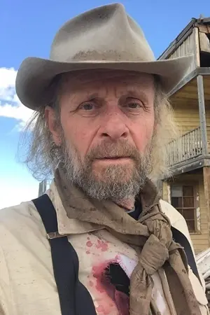 Фото Люси Рейнс #21867