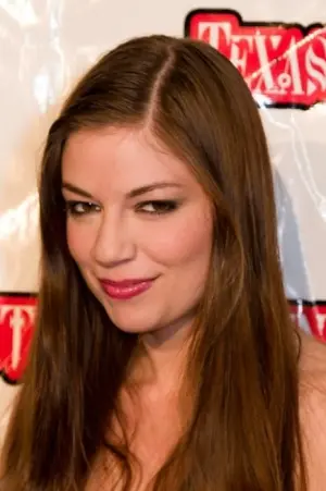 Фото Карли Бейкер #236280