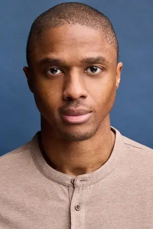 Фото Байрон Томас #395625