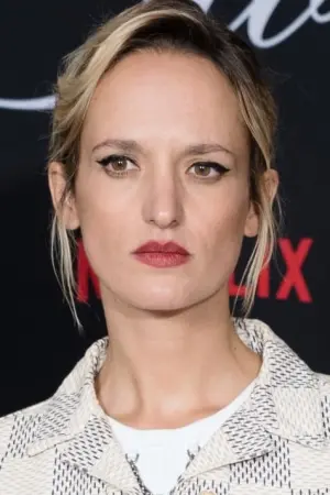 Фото  (Agathe Rousselle) #73152