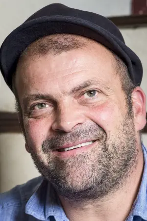 Фото Николас МакГоги #30306