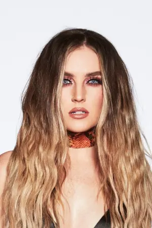 Фото  (Perrie Edwards) #191656