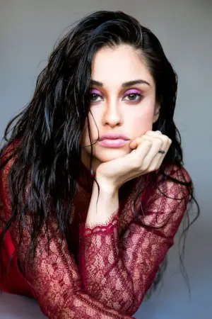 Фото  (Yvette Monreal) #39758