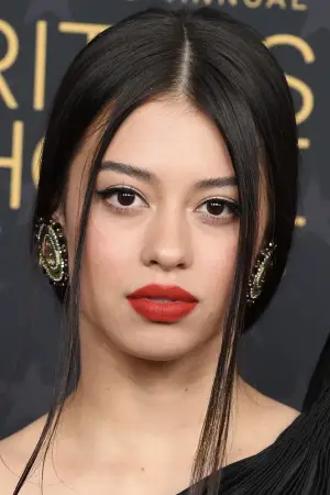 Фото Эмбер Мидтандер (Amber Midthunder) #327626