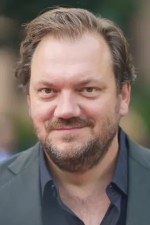 Фото Чарли Хюбнер #90054