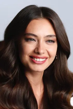 Фото Неслихан Атагюль #112784