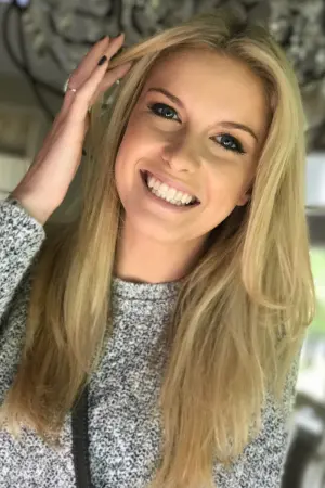 Фото  (Emily Creighton) #254079