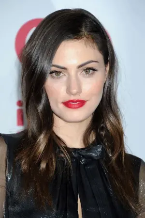 Фото Фиби Тонкин (Phoebe Tonkin) #59285