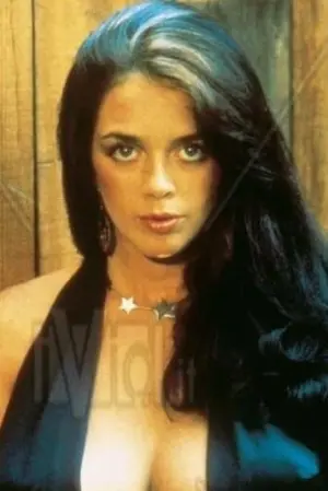 Фото Рэйвен Де Ла Круа #102977