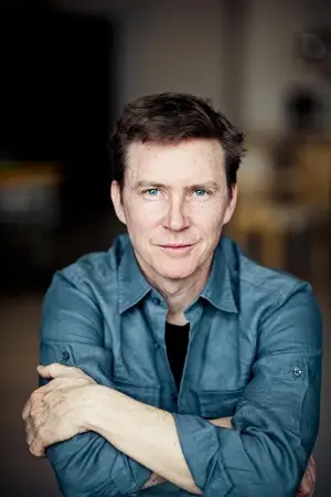 Фото Джулиан Кейси #17010